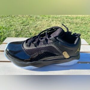 ‼️SOLD‼️Nike Air Jordan 11 CMFT Low GS Black Metallic Gold Shoe Size CZ0907-007